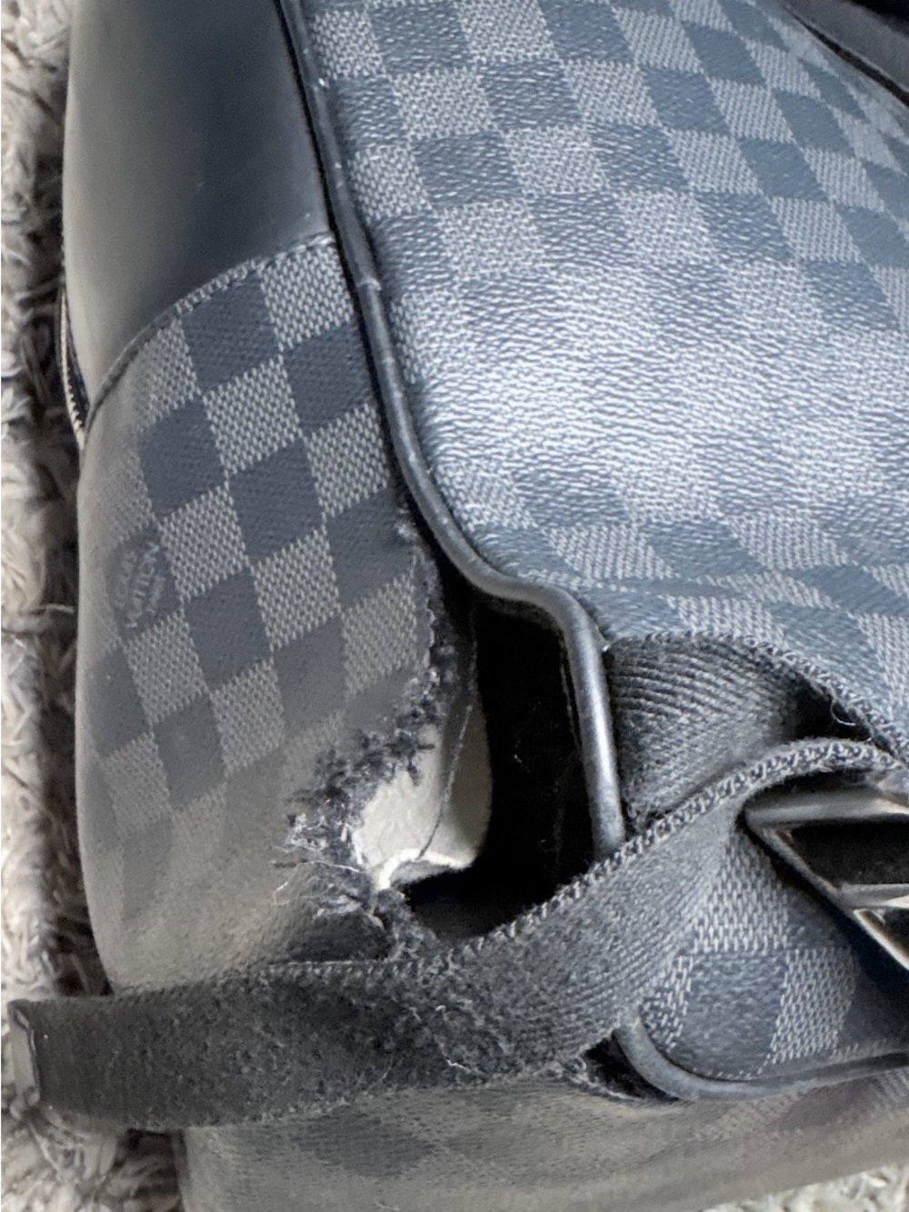 Louis Vuitton Authentic Backpack - Picture 16 of 16